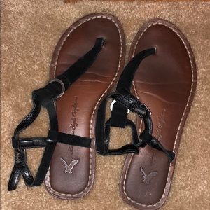 Am. Eagle sandals